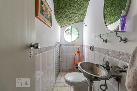 Lavabo de casa à venda com 4 quartos, 150m² em Jardim Prudência, São Paulo