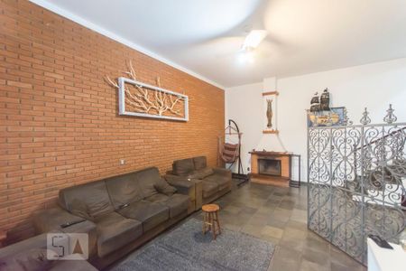Casa para alugar com 400m², 5 quartos e 1 vaga Casa para alugar com 400m², 5 quartos e 1 vagaSala 02