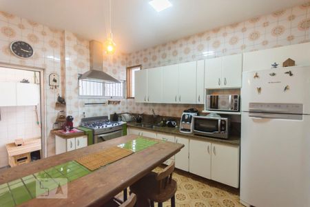 Casa para alugar com 400m², 5 quartos e 1 vaga Casa para alugar com 400m², 5 quartos e 1 vagaCozinha