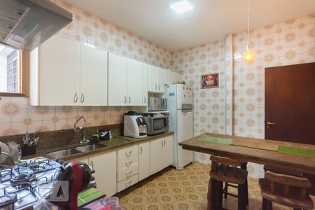 Casa para alugar com 400m², 5 quartos e 1 vaga Casa para alugar com 400m², 5 quartos e 1 vagaCozinha