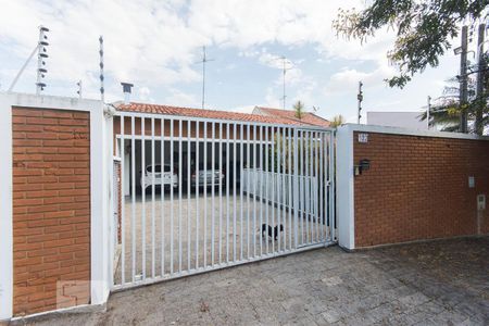 Fachada de casa à venda com 5 quartos, 400m² em Jardim Guarani, Campinas