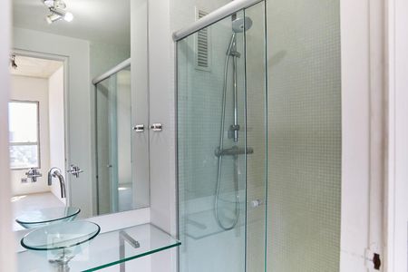 Banheiro de apartamento à venda com 1 quarto, 70m² em Vila Leopoldina, São Paulo