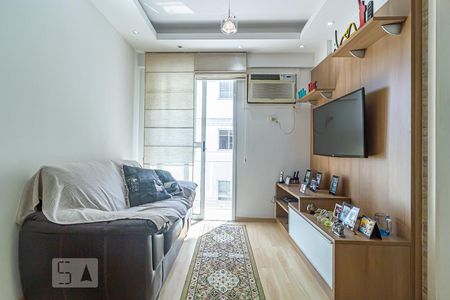 Sala de apartamento para alugar com 2 quartos, 55m² em Pechincha, Rio de Janeiro