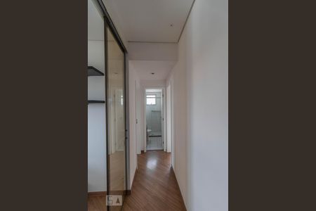 Corredor de apartamento para alugar com 3 quartos, 95m² em Chácara Santo Antônio (zona Sul), São Paulo