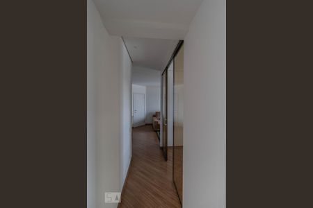 Corredor de apartamento para alugar com 3 quartos, 95m² em Chácara Santo Antônio (zona Sul), São Paulo