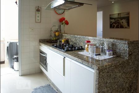 Cozinha de apartamento à venda com 3 quartos, 80m² em Cidade Patriarca, São Paulo