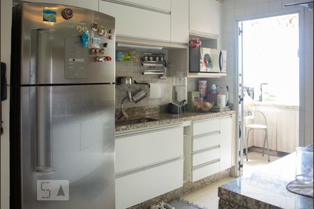 Cozinha de apartamento à venda com 3 quartos, 80m² em Cidade Patriarca, São Paulo