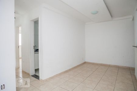 Sala de apartamento para alugar com 3 quartos, 62m² em Taquara, Rio de Janeiro