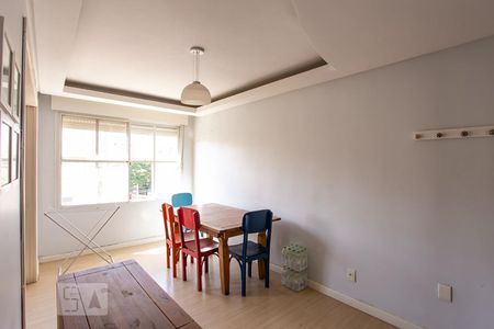 Sala de apartamento para alugar com 3 quartos, 83m² em Azenha, Porto Alegre