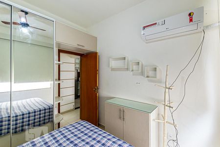 Quarto 1 de apartamento para alugar com 2 quartos, 60m² em São Francisco, Niterói