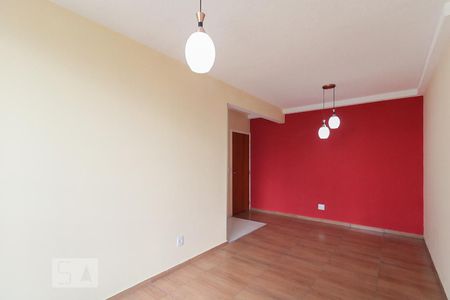 Sala de apartamento para alugar com 2 quartos, 49m² em Jardim Cirino, Osasco