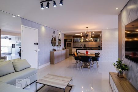 Sala de apartamento à venda com 3 quartos, 130m² em Vila Anastácio, São Paulo