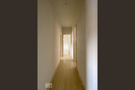 Corredor de apartamento à venda com 3 quartos, 96m² em Vila da Penha, Rio de Janeiro