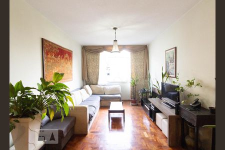 Sala de apartamento à venda com 3 quartos, 140m² em Cerqueira César, São Paulo