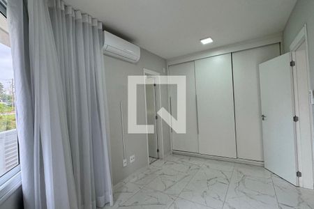 Suíte 1 de apartamento para alugar com 1 quarto, 53m² em Empresarial 18 do Forte, Barueri