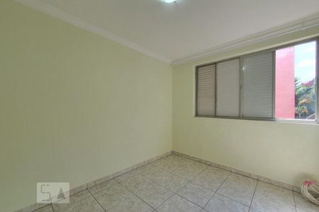 Quarto 1 de apartamento para alugar com 2 quartos, 60m² em Jardim Patente, São Paulo