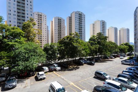 Vista de apartamento à venda com 2 quartos, 59m² em Parque Continental, São Paulo