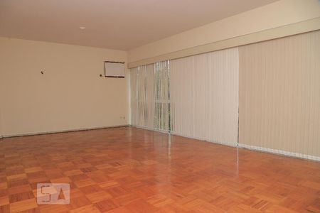 Apartamento à venda com 200m², 3 quartos e 1 vagaSala