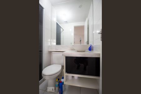 Banheiro de apartamento para alugar com 1 quarto, 46m² em Jardim Sao Francisco (zona Leste), São Paulo