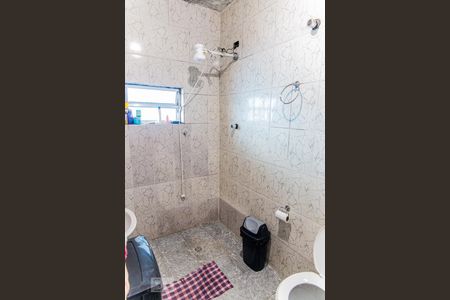 Banheiro de casa à venda com 1 quarto, 120m² em Jardim Santo Alberto, Santo André