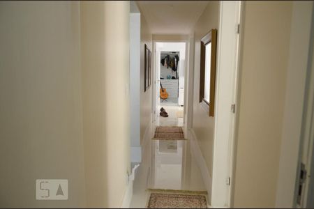 Corredor de apartamento para alugar com 3 quartos, 162m² em Pituba, Salvador