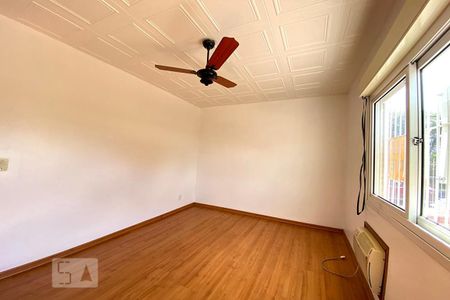Quarto 1 de apartamento para alugar com 2 quartos, 51m² em Rio dos Sinos, São Leopoldo