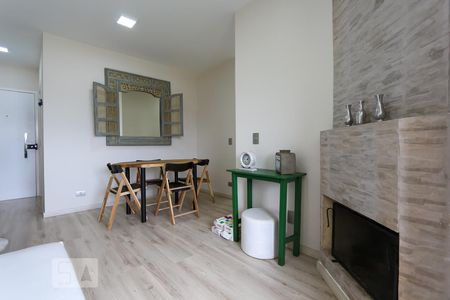 Sala de apartamento para alugar com 2 quartos, 55m² em Vila Andrade, São Paulo