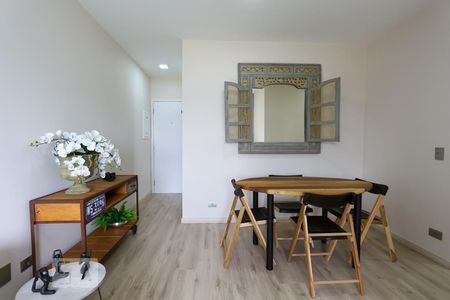 Sala de apartamento para alugar com 2 quartos, 55m² em Vila Andrade, São Paulo