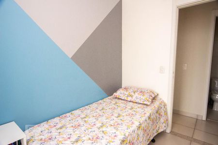 Quarto 1 de apartamento para alugar com 2 quartos, 62m² em Vila Sonia, São Paulo