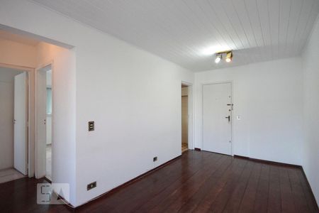 Apartamento para alugar com 65m², 2 quartos e 1 vagaSala