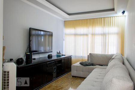 Sala de TV de casa à venda com 4 quartos, 630m² em Vila America, Santo André