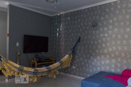 Sala de casa de condomínio à venda com 2 quartos, 90m² em Guapira, São Paulo