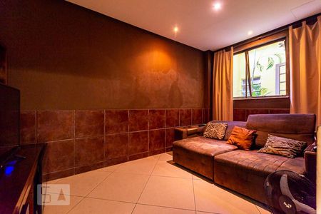 Sala de Cinema de apartamento à venda com 5 quartos, 260m² em Santa Rosa, Niterói