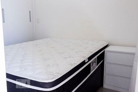 Quarto de kitnet/studio para alugar com 1 quarto, 35m² em Cambuci, São Paulo