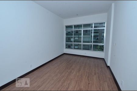 Apartamento para alugar com 95m², 4 quartos e 1 vagaSala