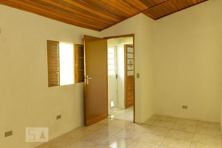 Sala/Quarto de casa para alugar com 1 quarto, 35m² em Piqueri, São Paulo