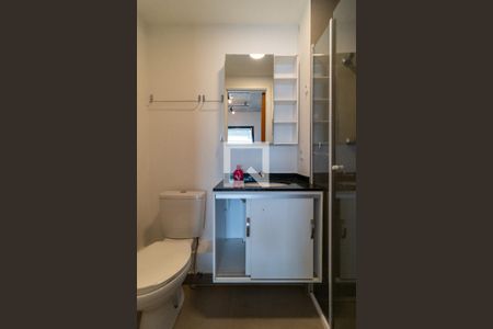 Banheiro de kitnet/studio para alugar com 1 quarto, 30m² em Bom Retiro, São Paulo