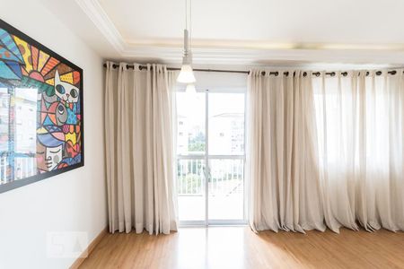 Sala de apartamento para alugar com 3 quartos, 70m² em Cézar de Souza, Mogi das Cruzes