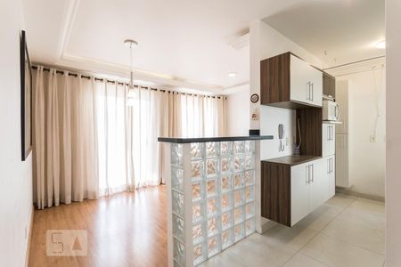 Sala de apartamento para alugar com 3 quartos, 70m² em Cézar de Souza, Mogi das Cruzes