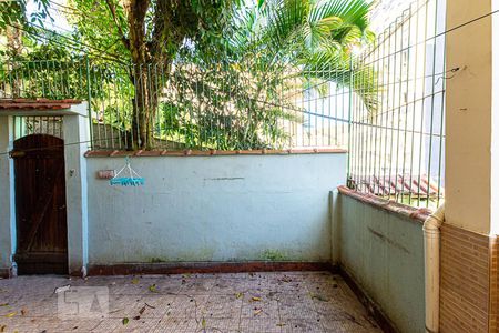 Vista do Quarto 1 de casa de condomínio para alugar com 2 quartos, 66m² em Santa Rosa, Niterói