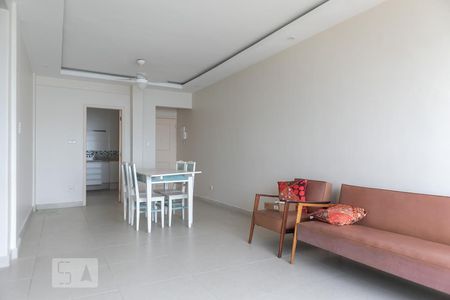 Sala de apartamento para alugar com 2 quartos, 122m² em Ponta da Praia, Santos