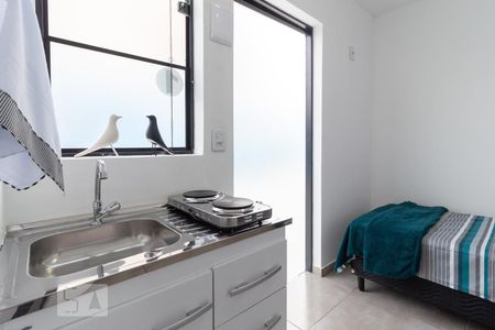 Kitnet de kitnet/studio para alugar com 1 quarto, 10m² em Vila Osasco, Osasco