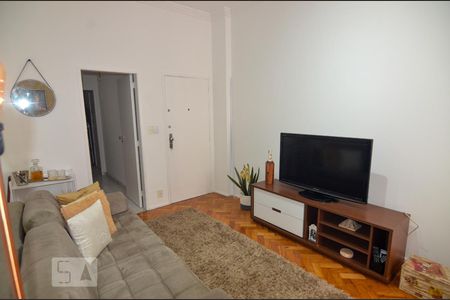 Sala de apartamento para alugar com 1 quarto, 51m² em Copacabana, Rio de Janeiro