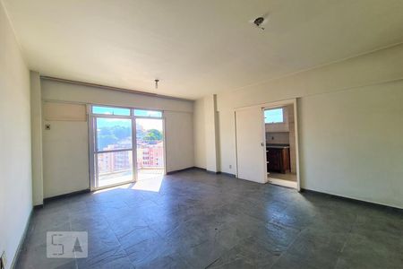 Apartamento à venda com 98m², 2 quartos e 1 vagaSala