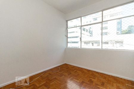 Quarto de apartamento para alugar com 2 quartos, 70m² em Funcionários, Belo Horizonte
