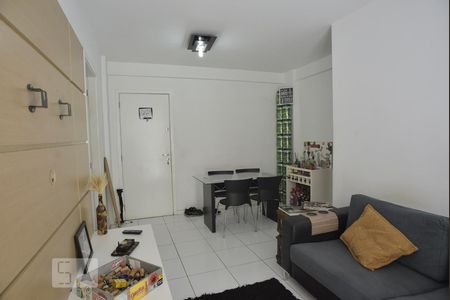 Sala de apartamento para alugar com 2 quartos, 65m² em Pechincha, Rio de Janeiro