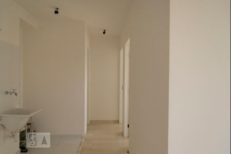 Corredor de apartamento para alugar com 2 quartos, 42m² em Sítio da Figueira, São Paulo