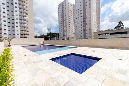 Piscina de apartamento para alugar com 2 quartos, 42m² em Sítio da Figueira, São Paulo