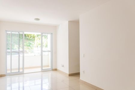 Sala de apartamento para alugar com 3 quartos, 69m² em Planalto, Belo Horizonte