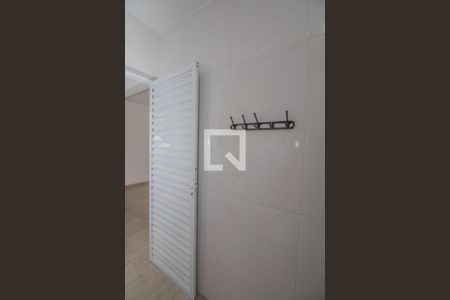 Banheiro 1 de apartamento para alugar com 1 quarto, 30m² em Vila Cleonice, São Paulo